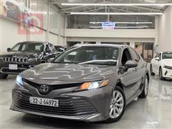 تۆیۆتا کامری